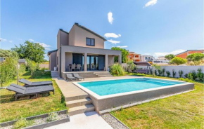 Cozy Home In Pula